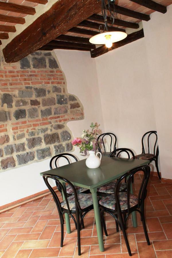 ホテル La Casa Del Calzolaio ラディコーファニ エクステリア 写真