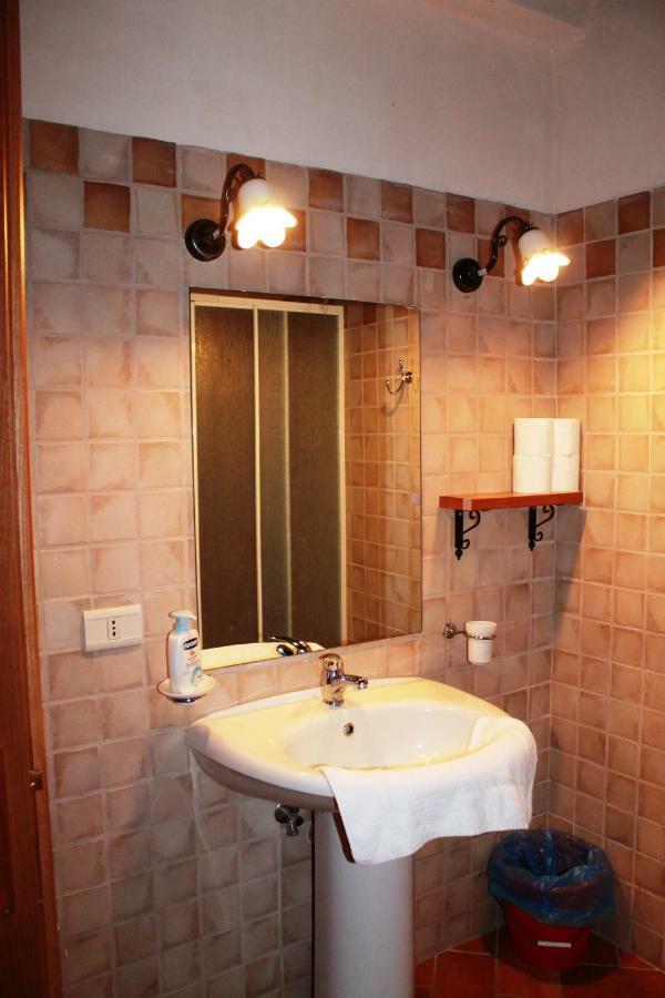 ホテル La Casa Del Calzolaio ラディコーファニ エクステリア 写真
